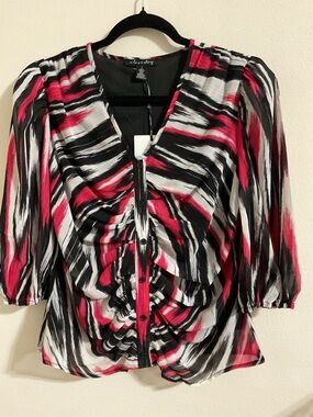 NWT - A Love Story Riverton 3/4 Sleeve Georgette Ruched Button Down Front Blouse